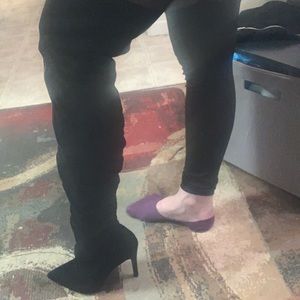 Size 81/2 thigh high black heel boots